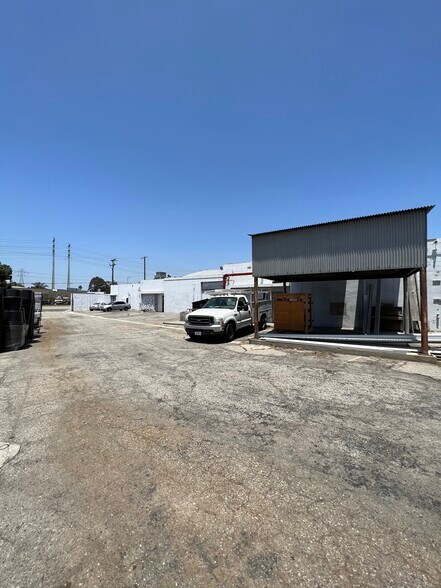 More Photos Of 560 W 182nd St, Gardena Manufacturing For Lease