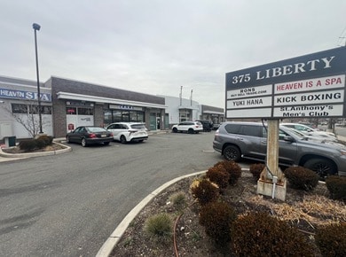 More Photos Of 375 Liberty St, Little Ferry Freestanding For Lease