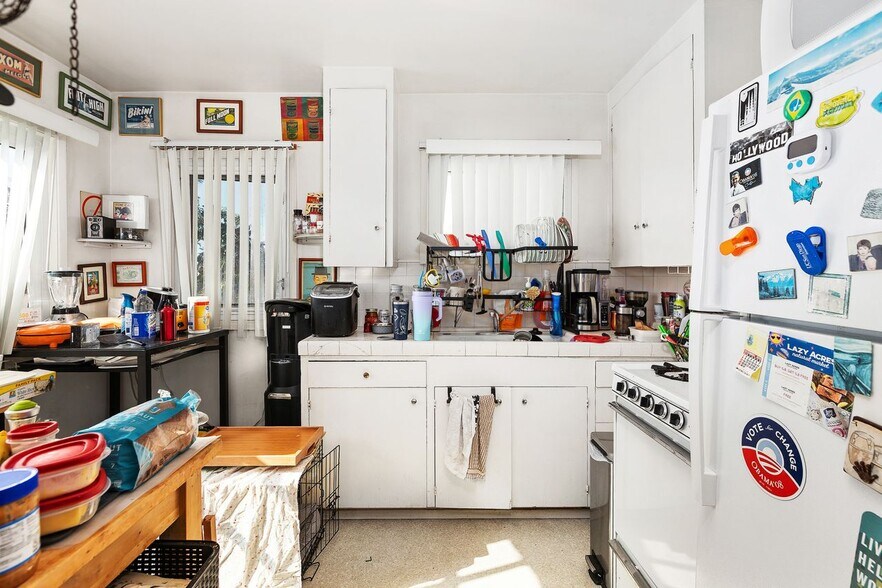 More Photos Of 2816-18 Columbia Street, San Diego Apartments For Sale