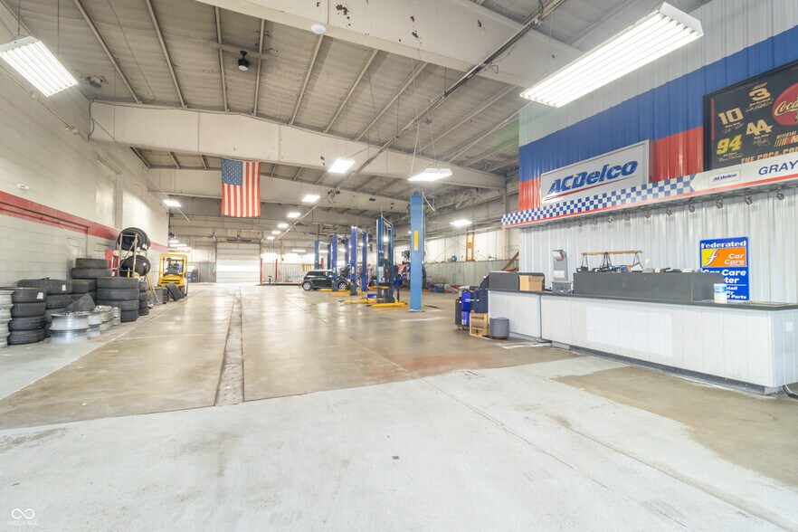 More Photos Of 2260 W Main St, Greenfield Service For Sale