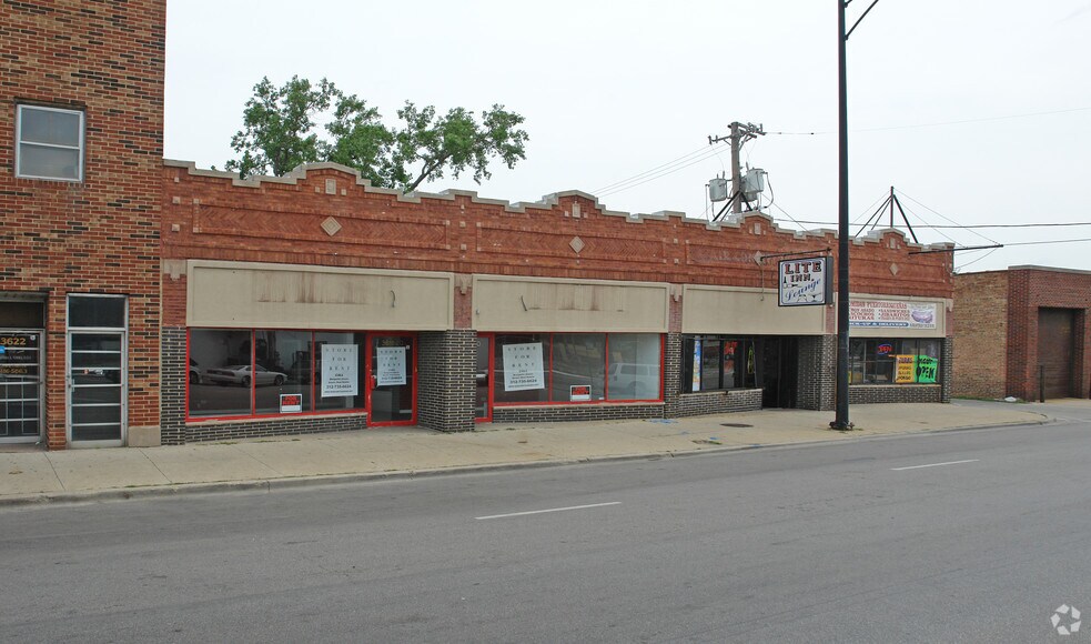 More Photos Of 3614-3620 W Division St, Chicago Storefront For Sale