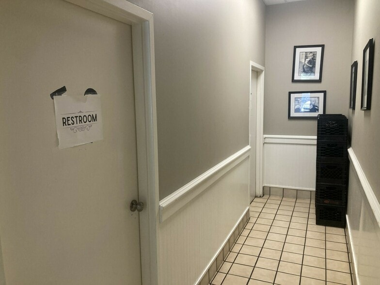 More Photos Of 19 Main St, Hingham Storefront Retail Office For Lease