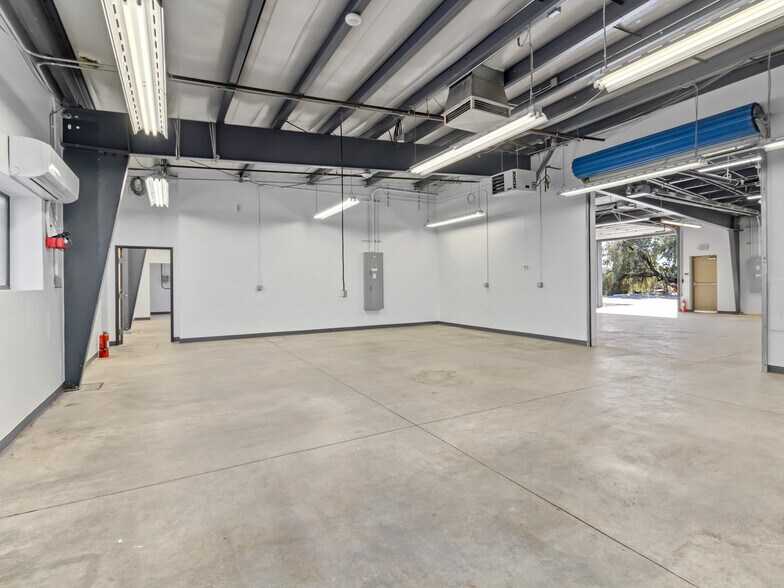 More Photos Of 14320 Longs Peak Ct, Longmont Warehouse For Sale