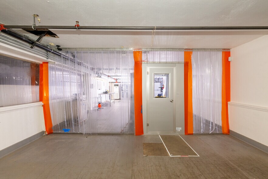 More Photos Of 197 E Jefferson Blvd, Los Angeles Warehouse For Sale