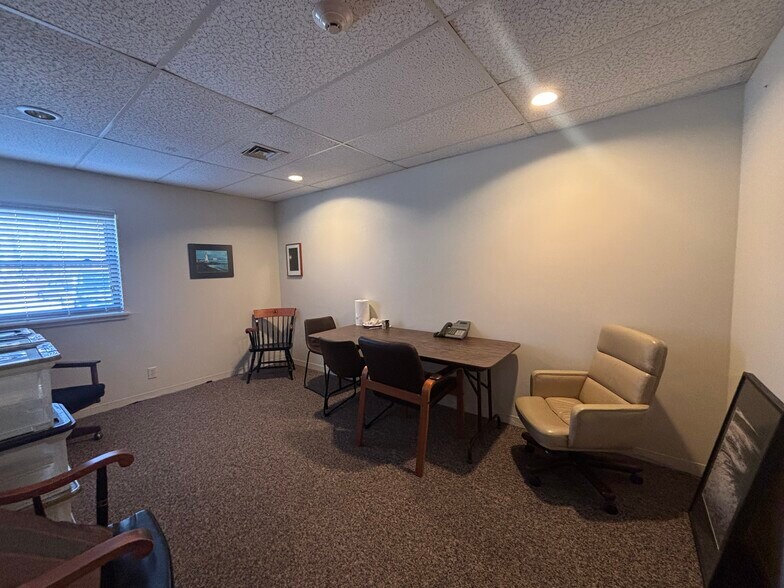 More Photos Of 278 Lafayette Rd, Portsmouth Office For Sale