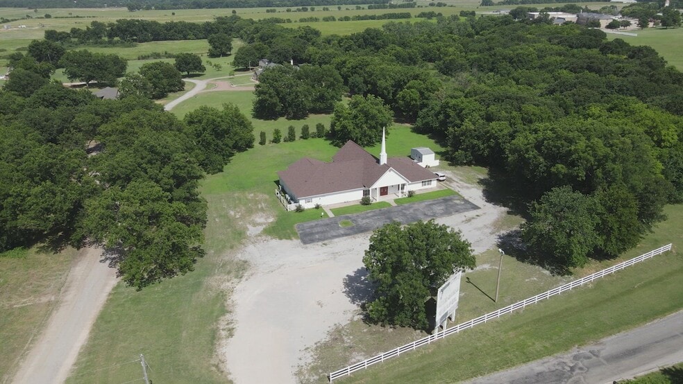 More Photos Of 33429 NCR 3270 Rd, Davis Lodge Meeting Hall For Sale
