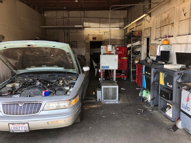 More Photos Of 12576-12578 Heacock St, Moreno Valley Auto Repair For Lease