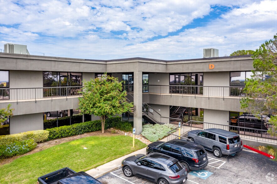 More Photos Of 1603 Babcock Rd, San Antonio Medical For Lease