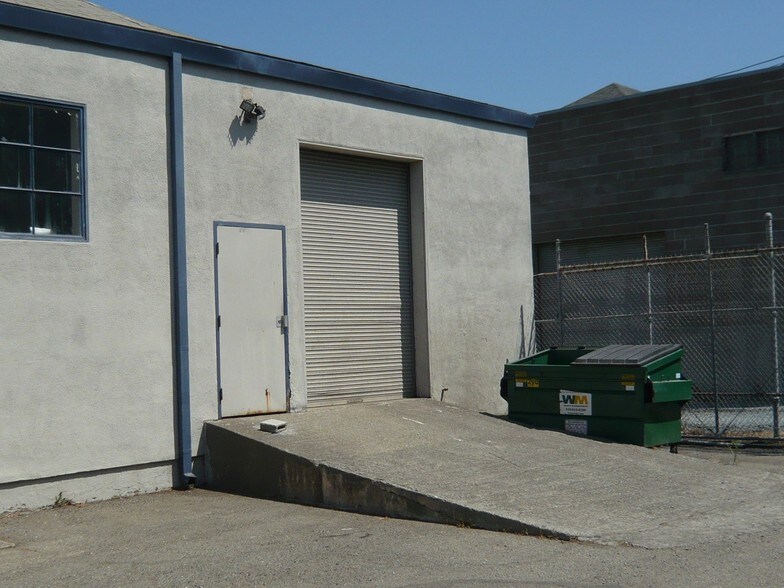 More Photos Of 1319-1321 5th St, Berkeley Warehouse For Sale