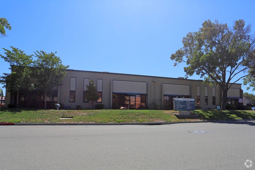 More Photos Of 1040 Serpentine Ln, Pleasanton Unknown For Lease