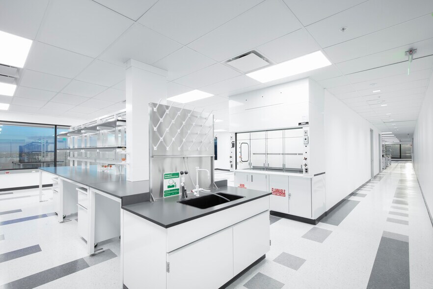 More Photos Of 1400 Fashion Island Blvd, San Mateo Research And Development For Lease