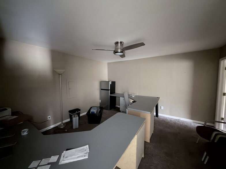 More Photos Of 810 N Dr Martin Luther King Jr Blvd, Muncie Freestanding For Sale