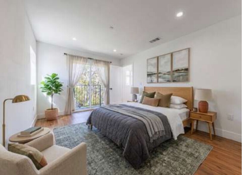 More Photos Of 10810 Hesby St, North Hollywood Apartments For Sale