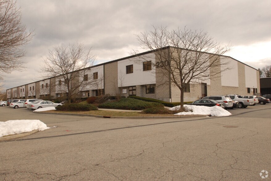 More Photos Of 230 West Parkway, Pompton Plains Flex For Sale