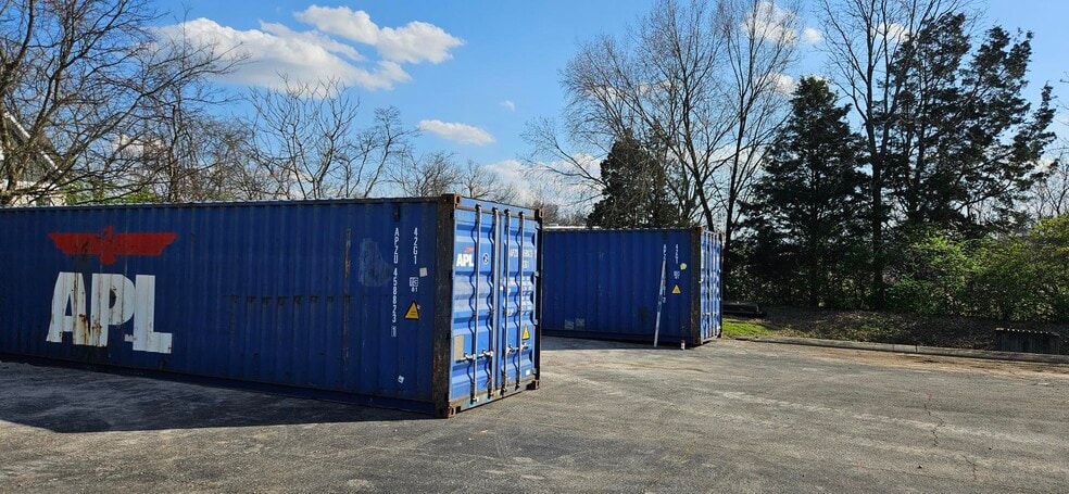 More Photos Of 1543 Columbia Ave, Franklin Warehouse For Lease