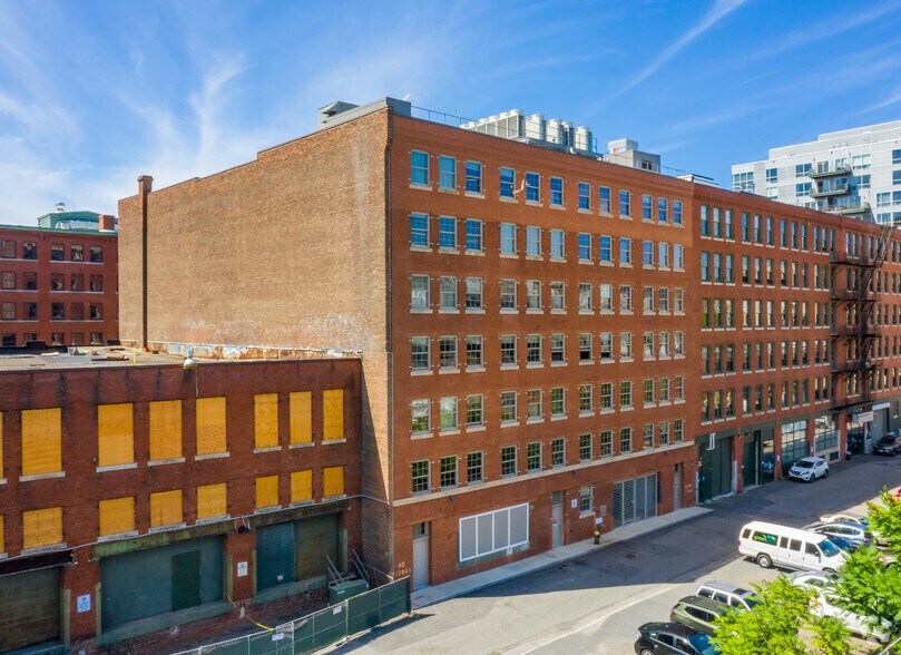 More Photos Of 9 Channel Ctr St, Boston Office For Lease