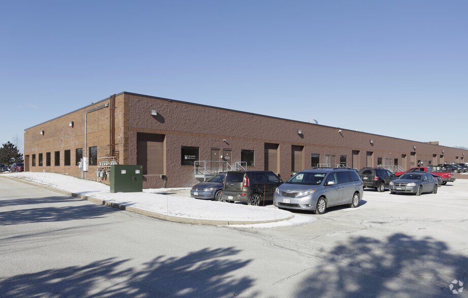 More Photos Of 1020 James Dr, Hartland Light Manufacturing For Lease