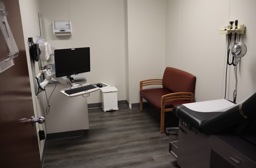 More Photos Of 518 E H St, Erwin Medical For Sale