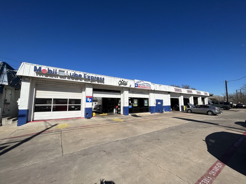 Primary Photo Of 1212 Round Rock Ave, Round Rock Auto Repair For Sale