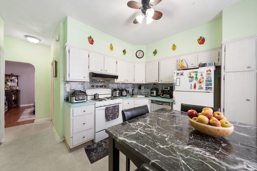 More Photos Of 530 57th St, West New York Storefront Retail Residential For Sale