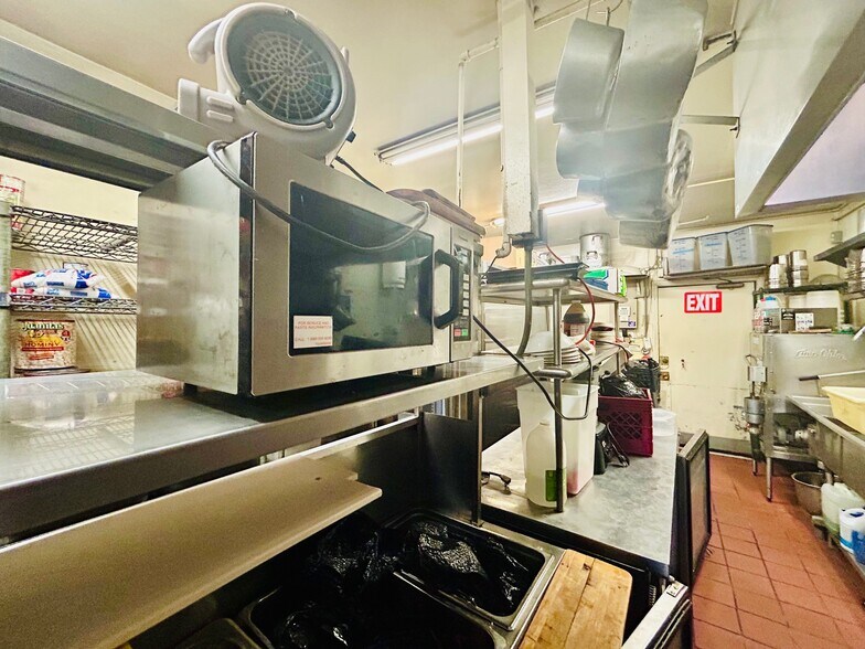 More Photos Of 32123 Cathedral Canyon Dr, Cathedral City Restaurant For Sale