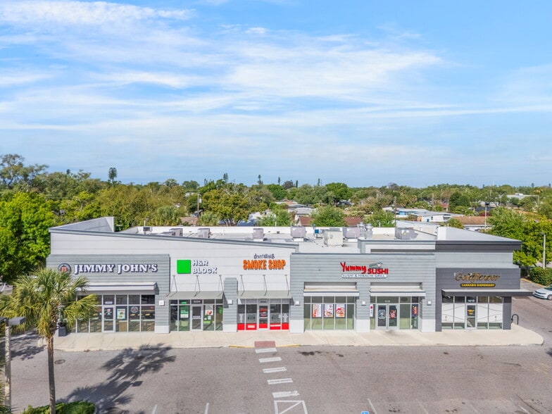 More Photos Of 6228 14th St W, Bradenton Storefront For Lease