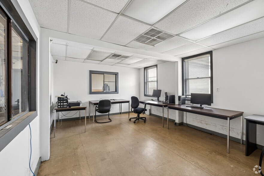 More Photos Of 44 River St, Cortland Manufacturing For Sale