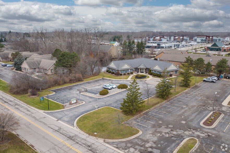 More Photos Of 2342 Woodlake Dr, Okemos Office For Lease