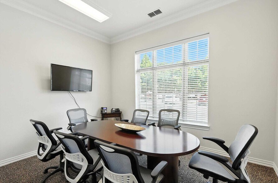 More Photos Of 425 Old Newman Rd, Frisco Medical For Lease