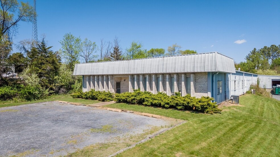 Primary Photo Of 52 Mid Valley Ln, Verona Warehouse For Sale