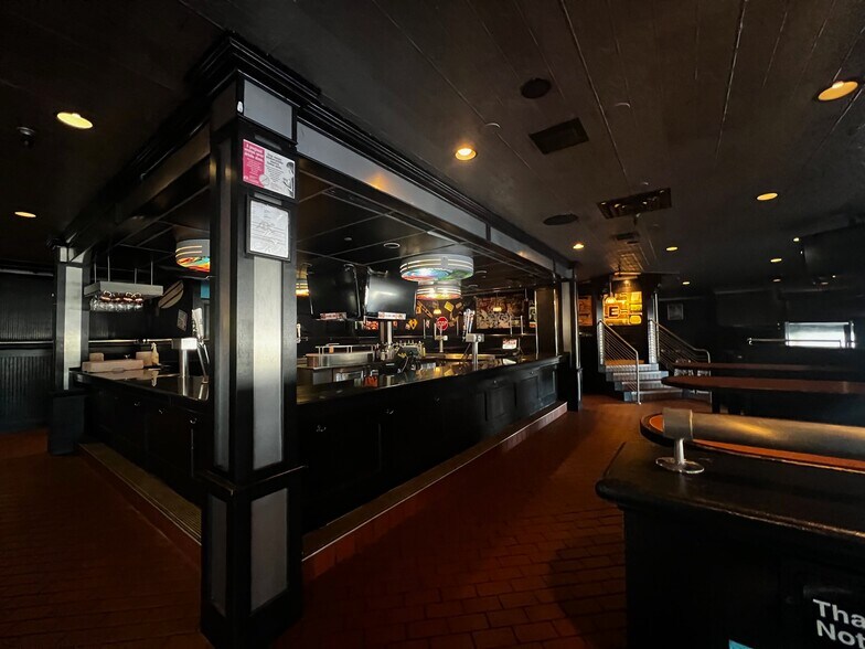 More Photos Of 407 Hackensack Ave, Hackensack Restaurant For Lease