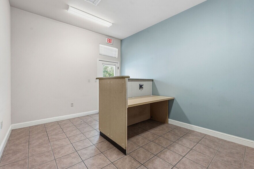 More Photos Of 13284 Pond Springs Rd, Austin Office For Sale