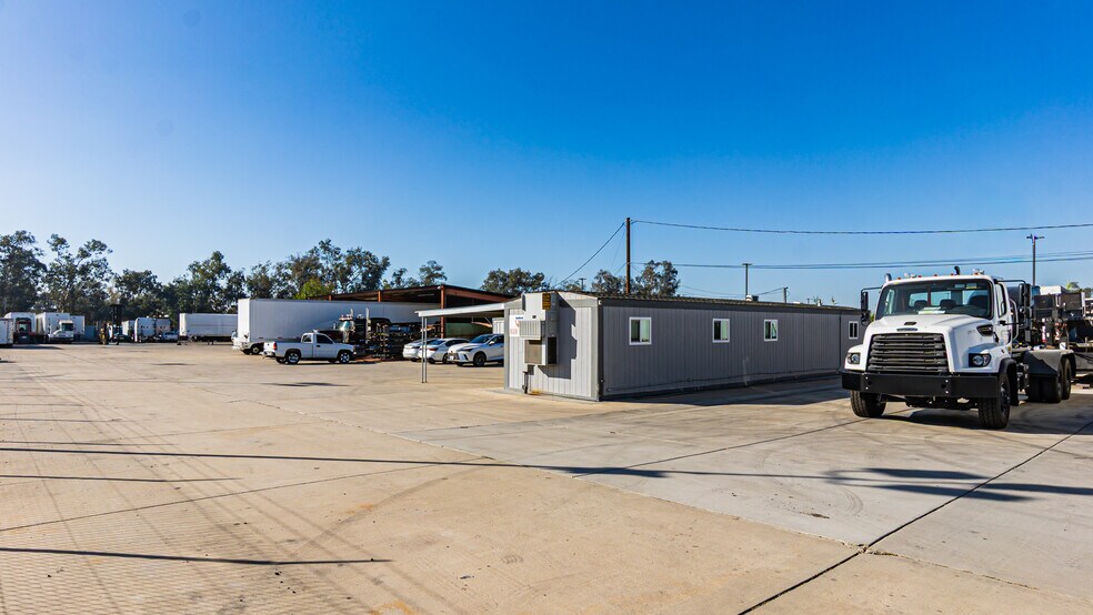 More Photos Of 15405 Valley Blvd, Fontana Land For Lease