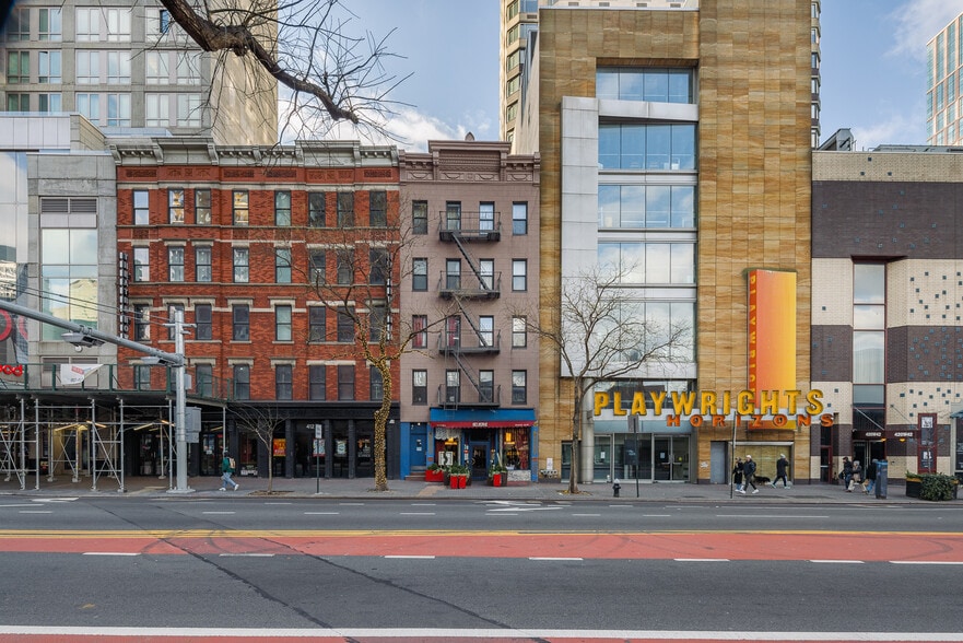 More Photos Of 414 W 42nd St, New York Apartments For Sale