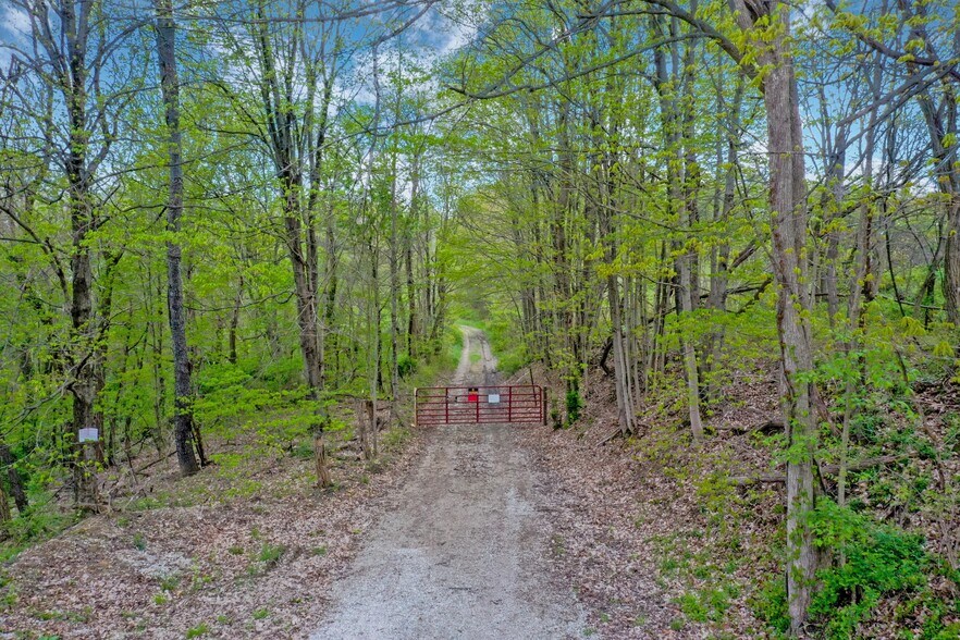 More Photos Of 5400 Saunders Rd, Logan Land For Sale