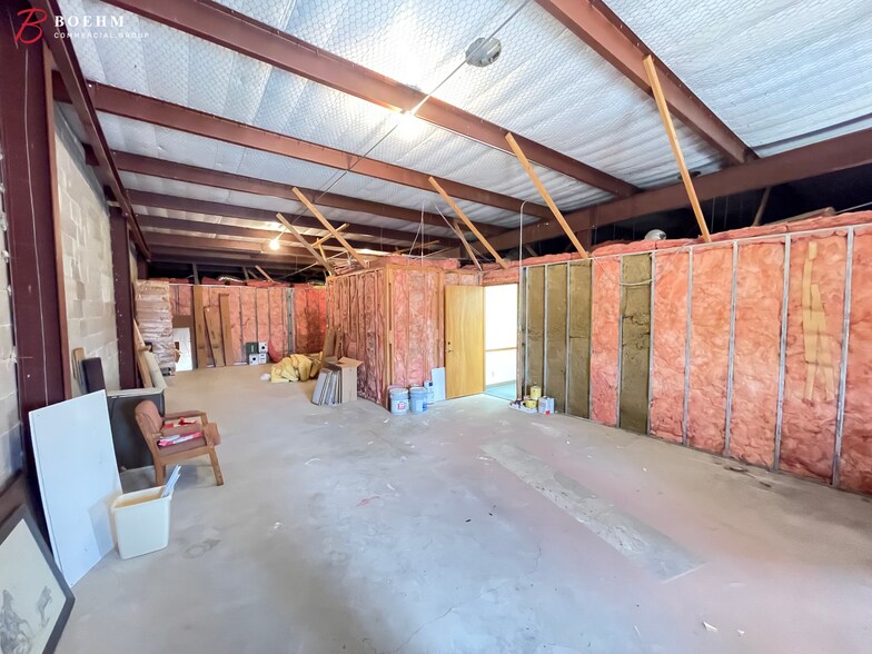 More Photos Of 204 -208 Cully Dr, Kerrville Office For Lease