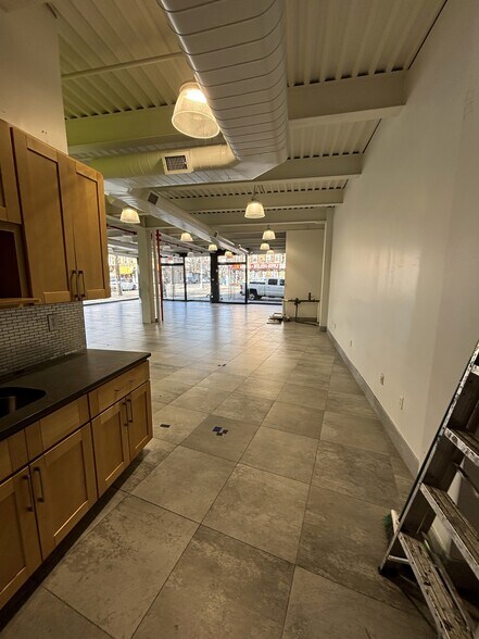 More Photos Of 178-02 Jamaica Ave, Jamaica Storefront Retail Office For Lease