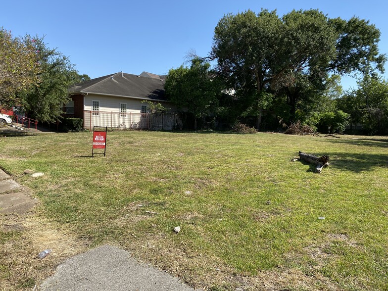 Primary Photo Of 2227 Dorrington St, Houston Land For Sale