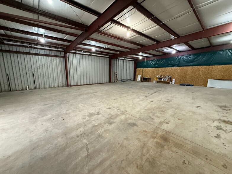 More Photos Of 5671-5719 Bay Rd, Saginaw Unknown For Lease