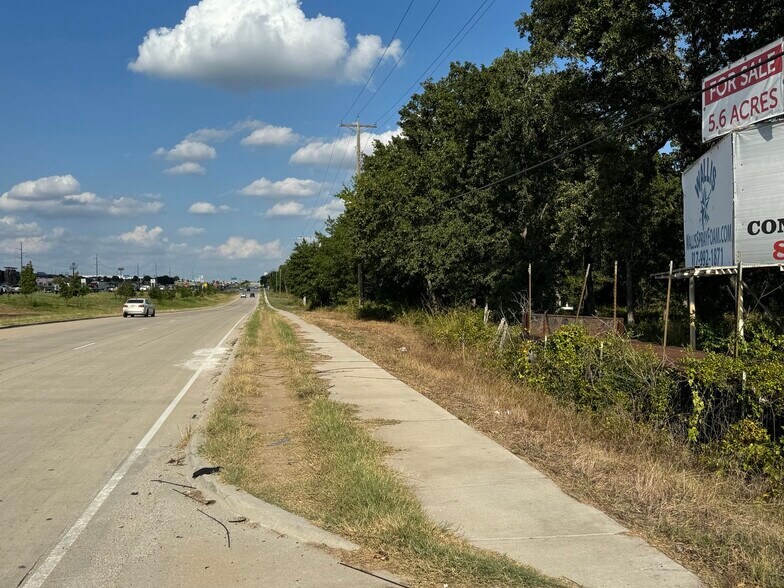 More Photos Of 3811 E Bankhead Hwy, Hudson Oaks Land For Sale