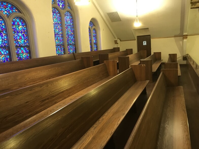 More Photos Of 433 Oak St, Dayton Religious Facility For Sale