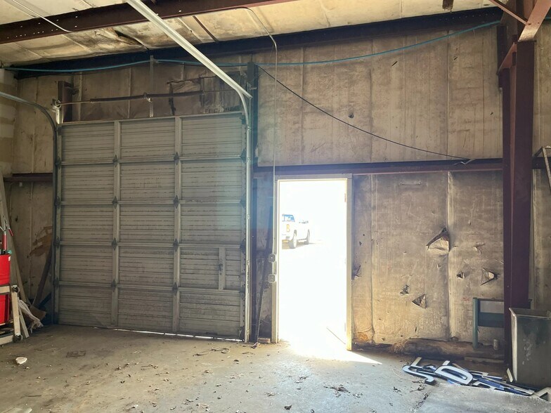 More Photos Of 5020 Highway 80, Jackson Freestanding For Sale