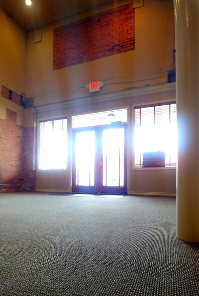 More Photos Of 208 N Bryan Ave, Bryan Office Residential For Lease