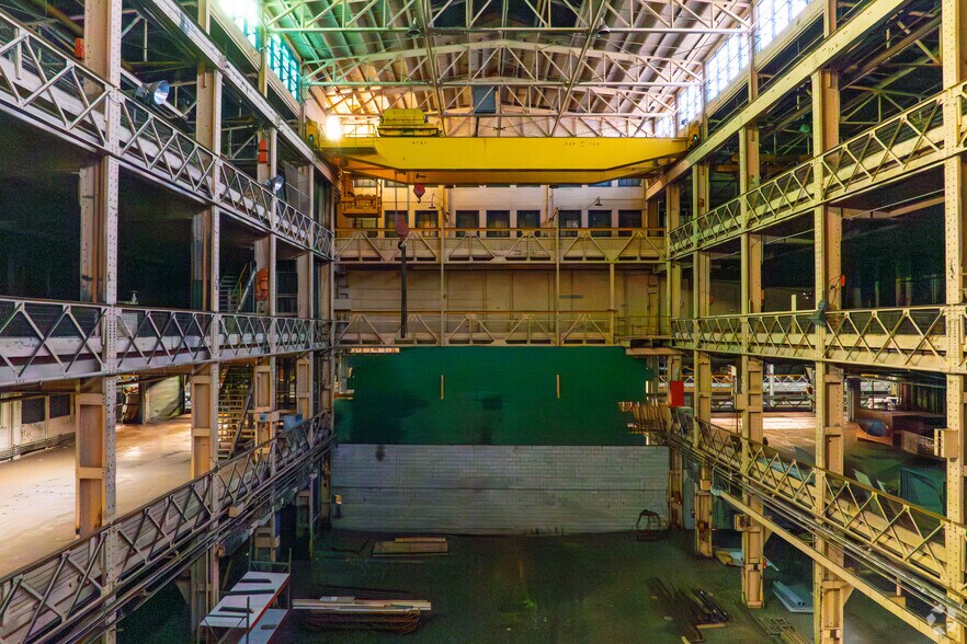 More Photos Of 500 Supor Blvd, Harrison Unknown For Lease