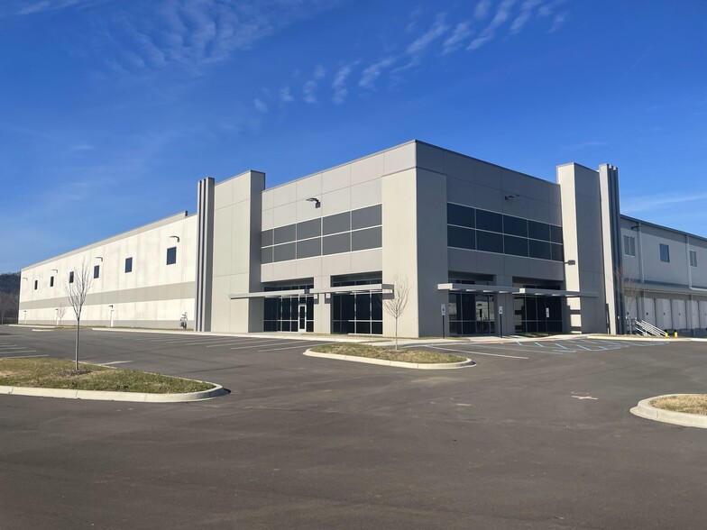 Primary Photo Of 8300 Cane Run Rd, Louisville Distribution For Lease