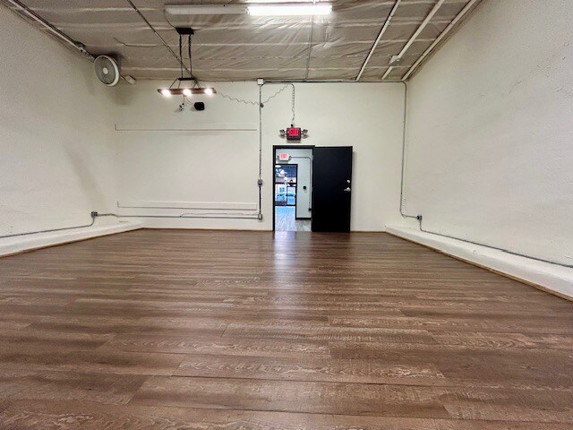 More Photos Of 101 W Broadway St, Lenoir City Storefront Retail Office For Lease