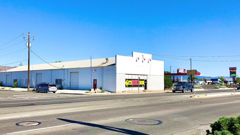 More Photos Of 600 S Rock Blvd, Sparks Warehouse For Sale