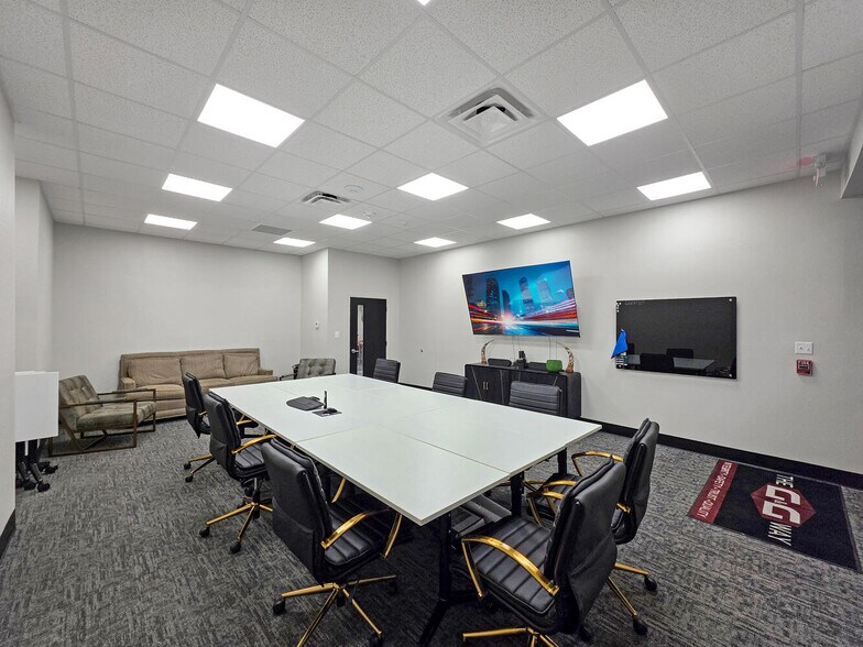 More Photos Of 3410 I-10 W, Orange Office For Sale