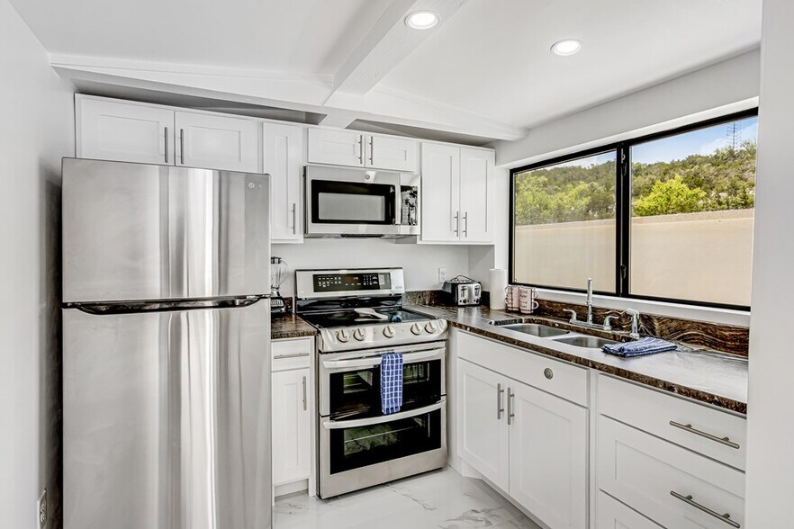More Photos Of 2565 N State Highway 16, Fredericksburg Specialty For Sale