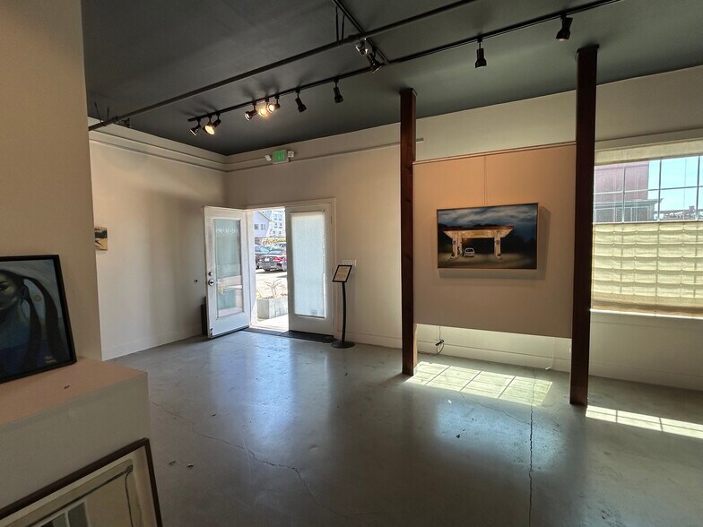 More Photos Of 700-706 Gilman St, Berkeley Warehouse For Sale
